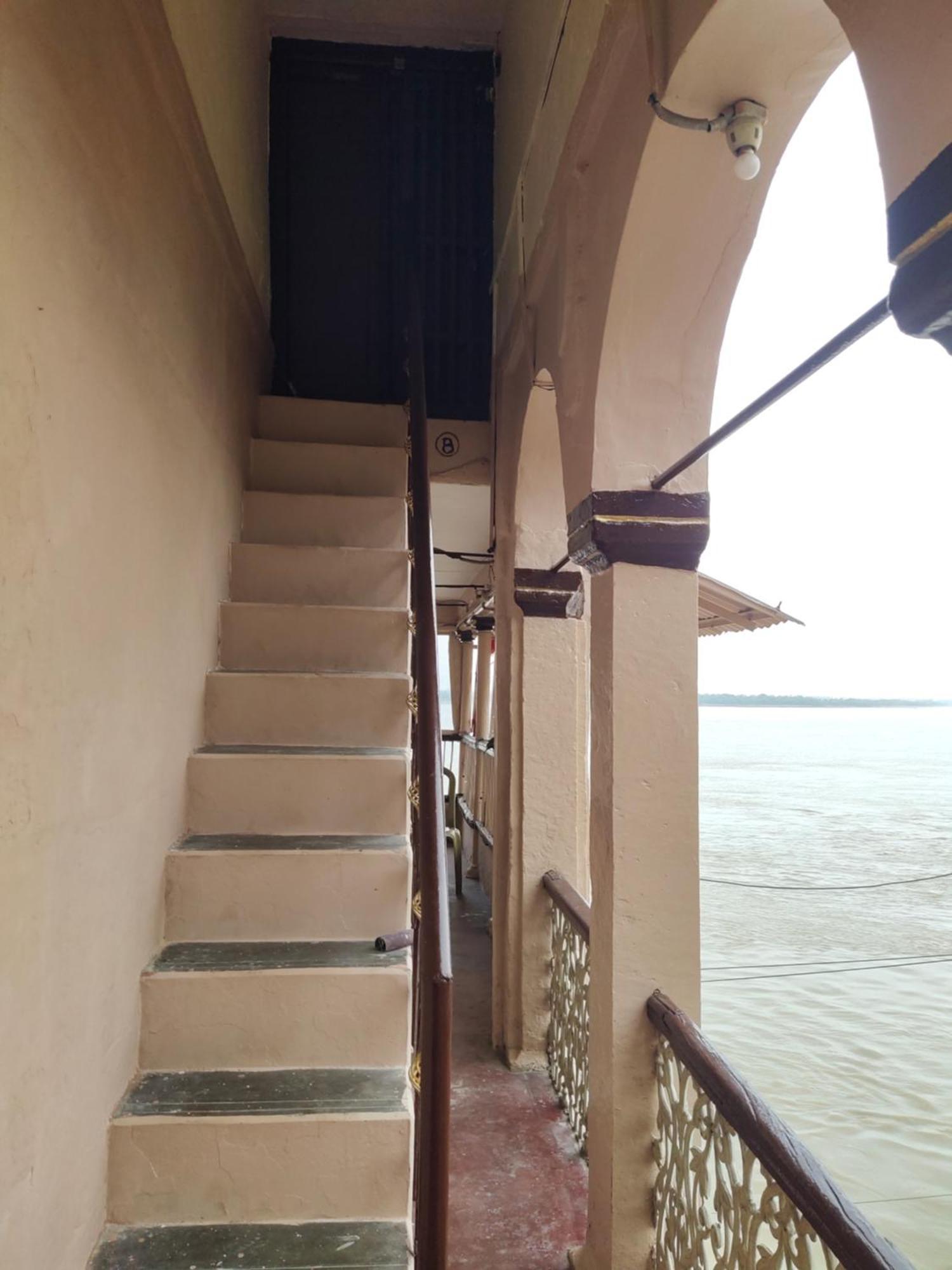Sunrise Lodge Varanasi Room photo