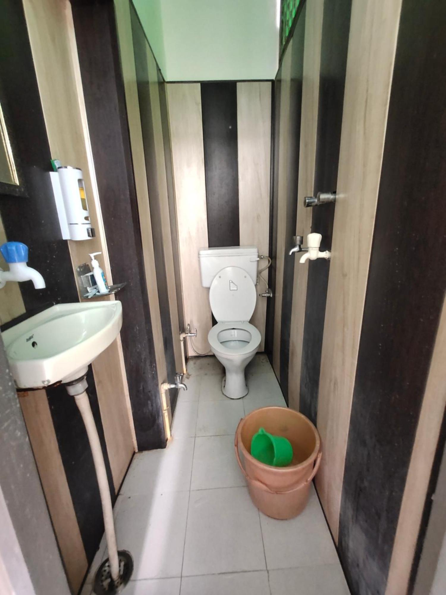Sunrise Lodge Varanasi Room photo